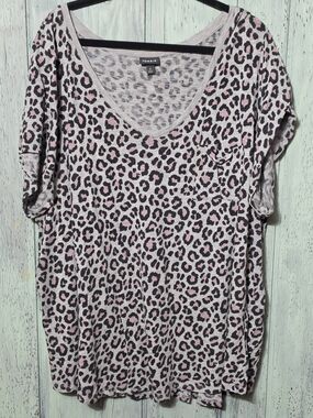 Torrid Leopard Print V-Neck Pocket Tee